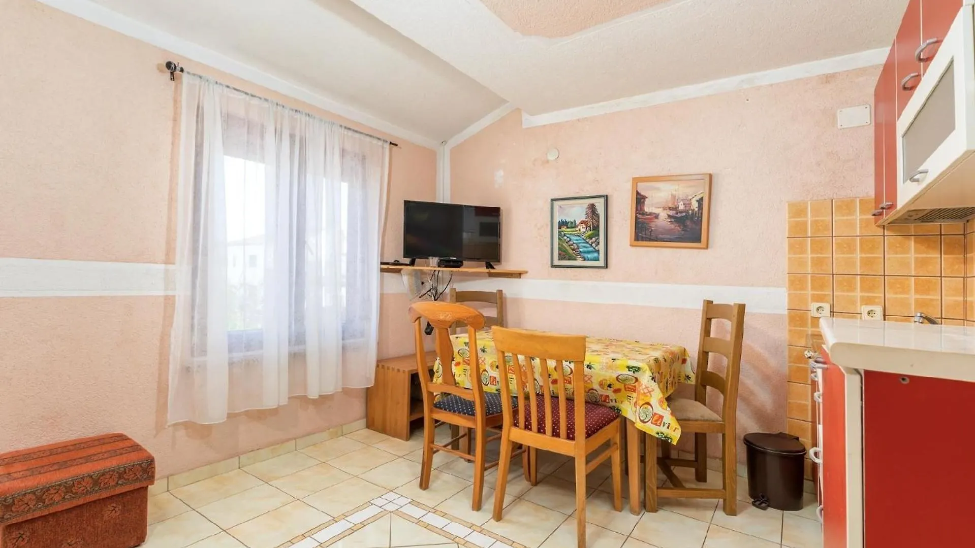 Apartment Ferienwohnung Fuer 4 Personen Ca 40 Qm In Fazana-Surida, Istrien Istrische Riviera - B54427 Valbandon